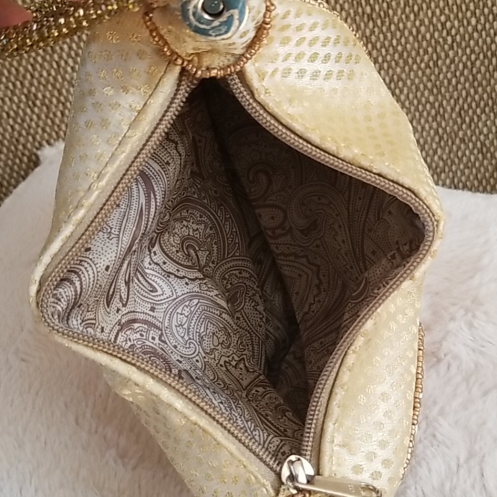 Brand new small bag. - Picture 3 of 5